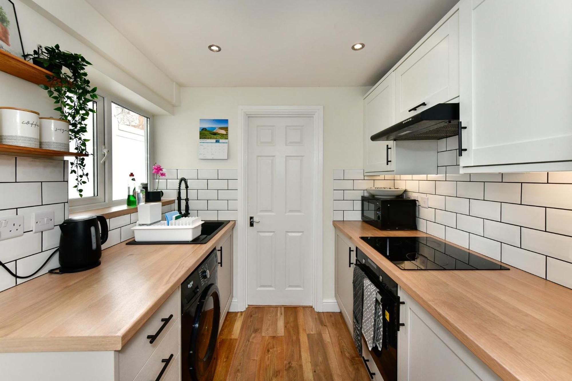 Free Parking - Heart Of The City - Superb Townhouse & Garden - Peaceful Area But Only 5Min Walk To Beach, Shops, Bars, Arena, Marina, Parks Swansea Exterior foto