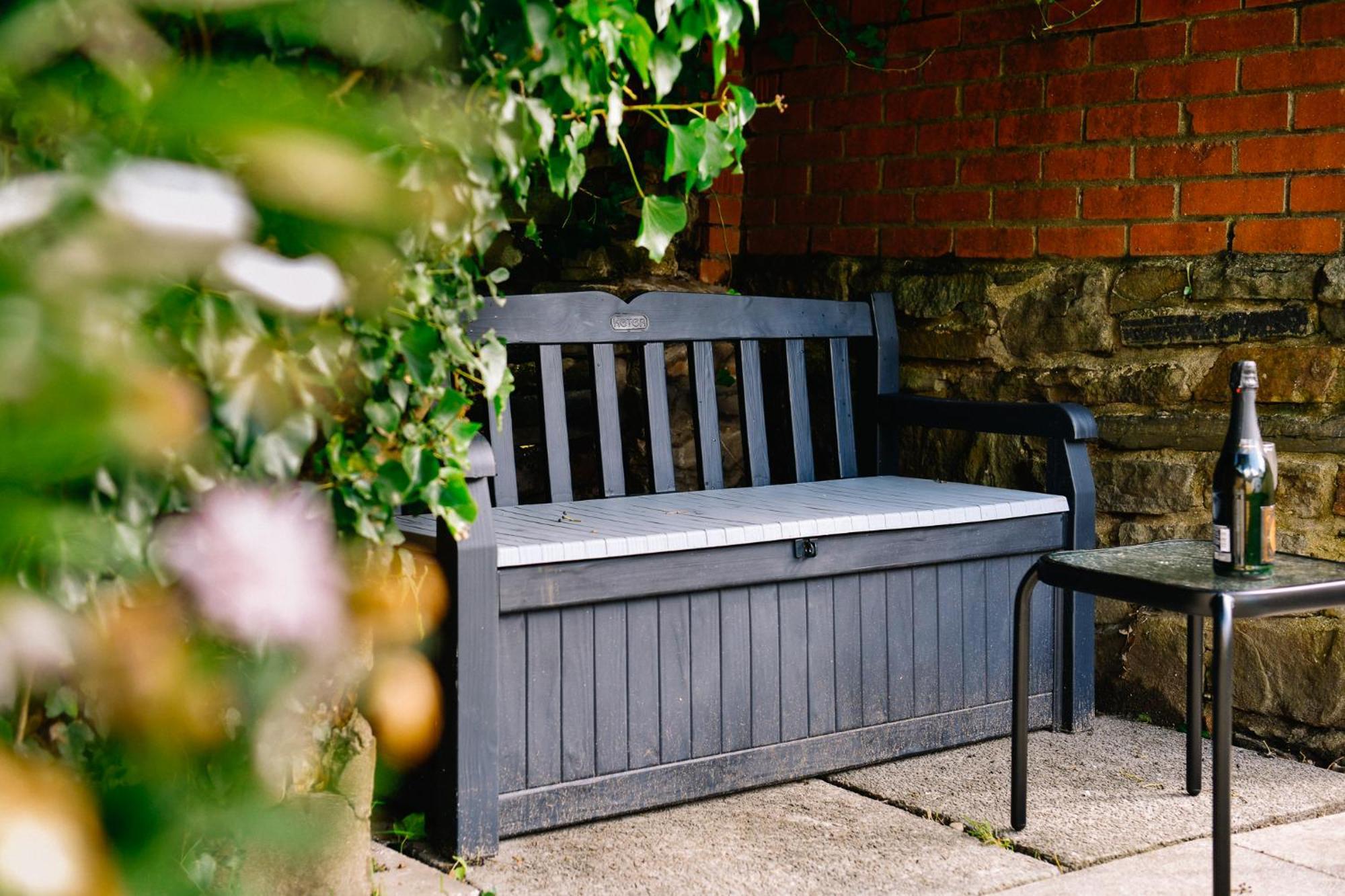 Free Parking - Heart Of The City - Superb Townhouse & Garden - Peaceful Area But Only 5Min Walk To Beach, Shops, Bars, Arena, Marina, Parks Swansea Exterior foto